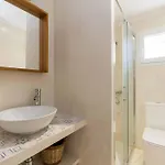 Binisagoc A فيلة بينيبيكا