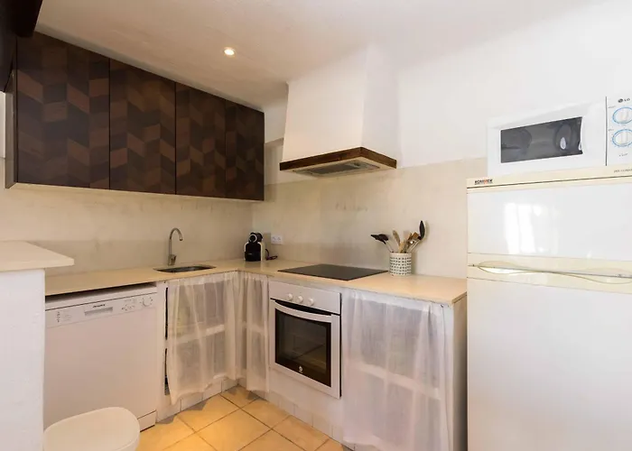 Binisagoc A * ביניבקה